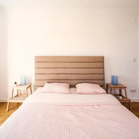 Boho-chic Alfama With A River View * Lisbona