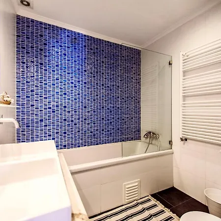 Boho-chic Alfama With A River View Appartamento Lisbona