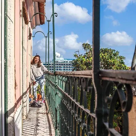 Appartamento Boho-chic Alfama With A River View Lisbona